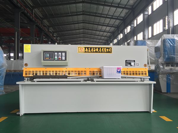 剪板機廠家面臨的國際性危機是什么呢如何解決呢